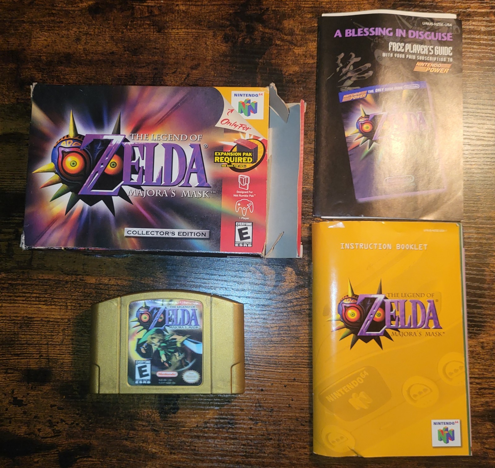 Legend of Zelda: Majora’s Mask Nintendo 64 N64 Collector’s Edition CIB Holo