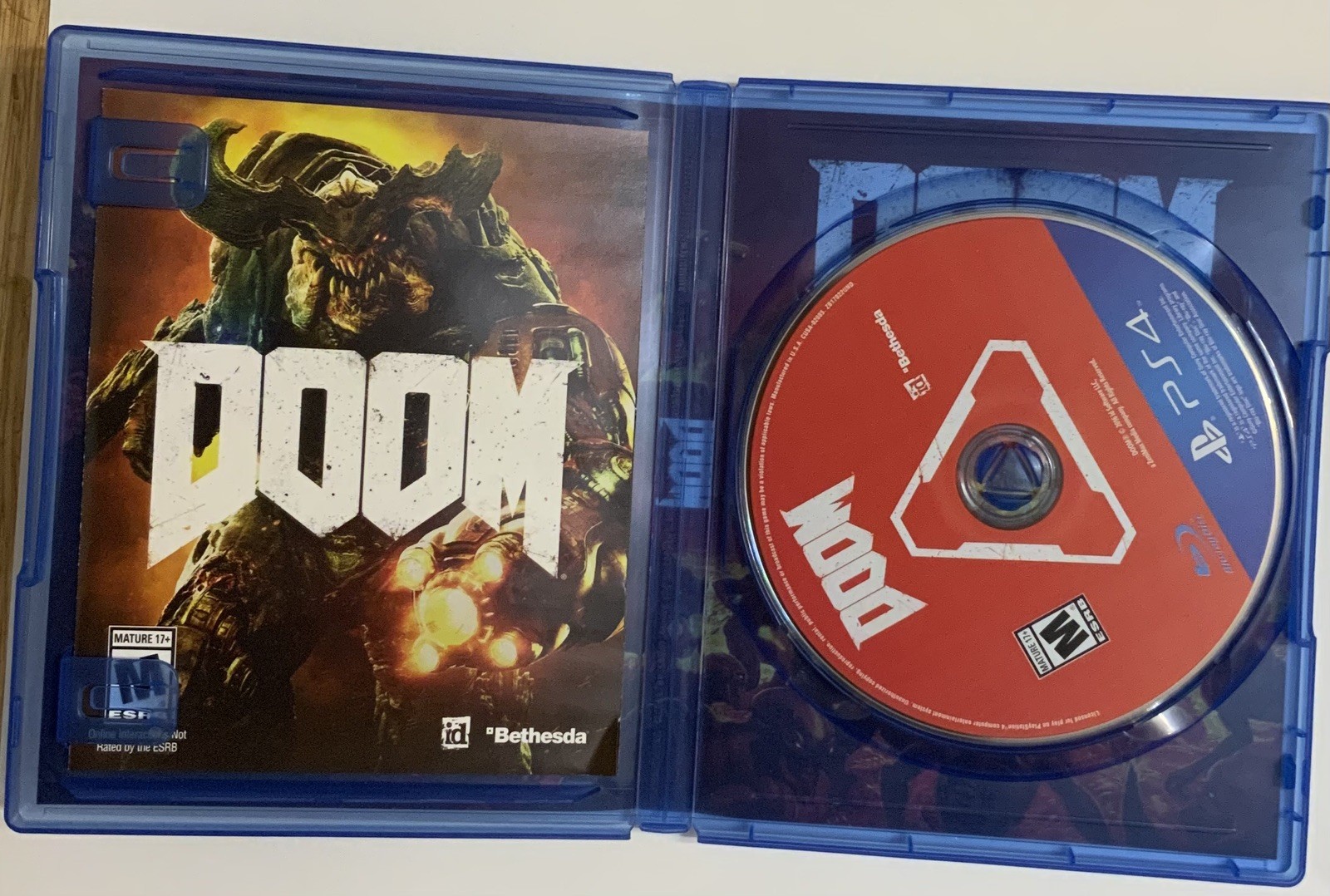 Doom (Sony PlayStation 4, 2016) PS4 Complete