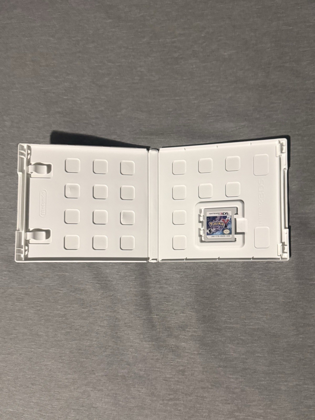 Pokémon Y (Nintendo 3DS) w/ Case, Pokémon Series