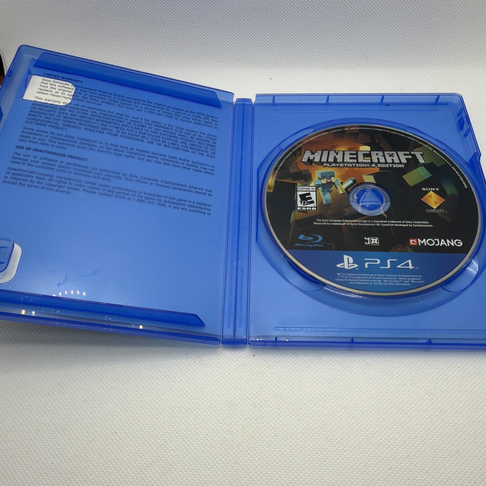 Minecraft (PlayStation 4, 2014)