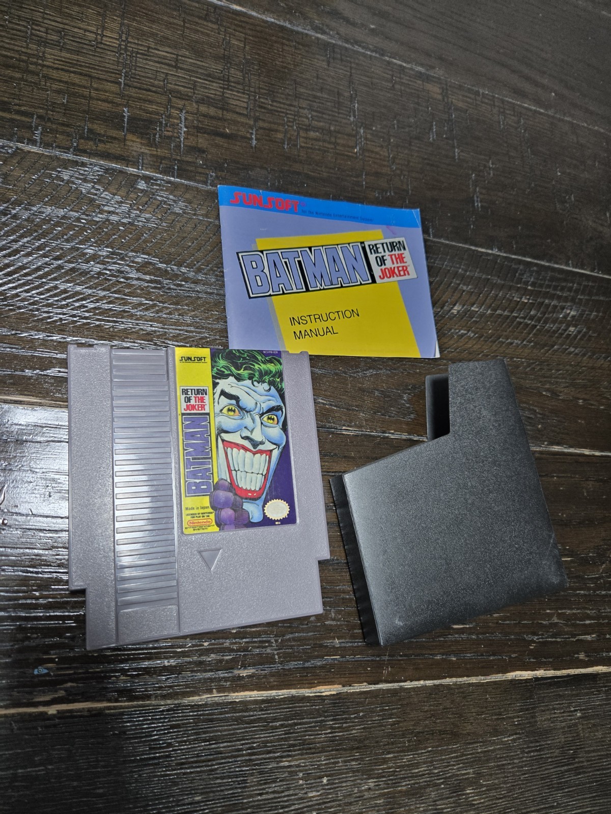 Batman Return Of The Joker Nintendo NES: Authentic W/ Sleeve & Manual.