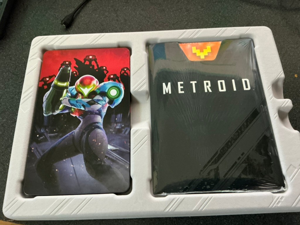 Metroid Dread: Special Collector’s Edition (Nintendo Switch) Complete in Box