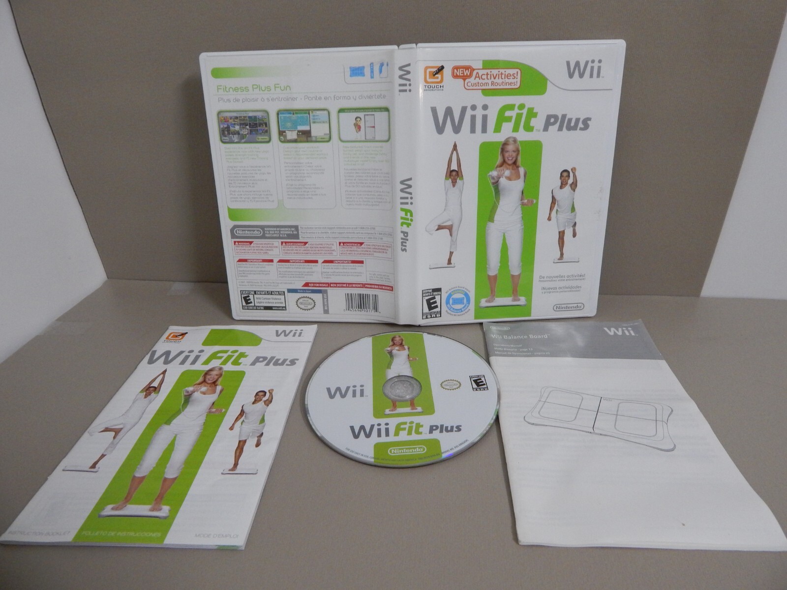 Nintendo Wii FIT PLUS: 2009 New Activities Custom Routines Version VGC TESTED