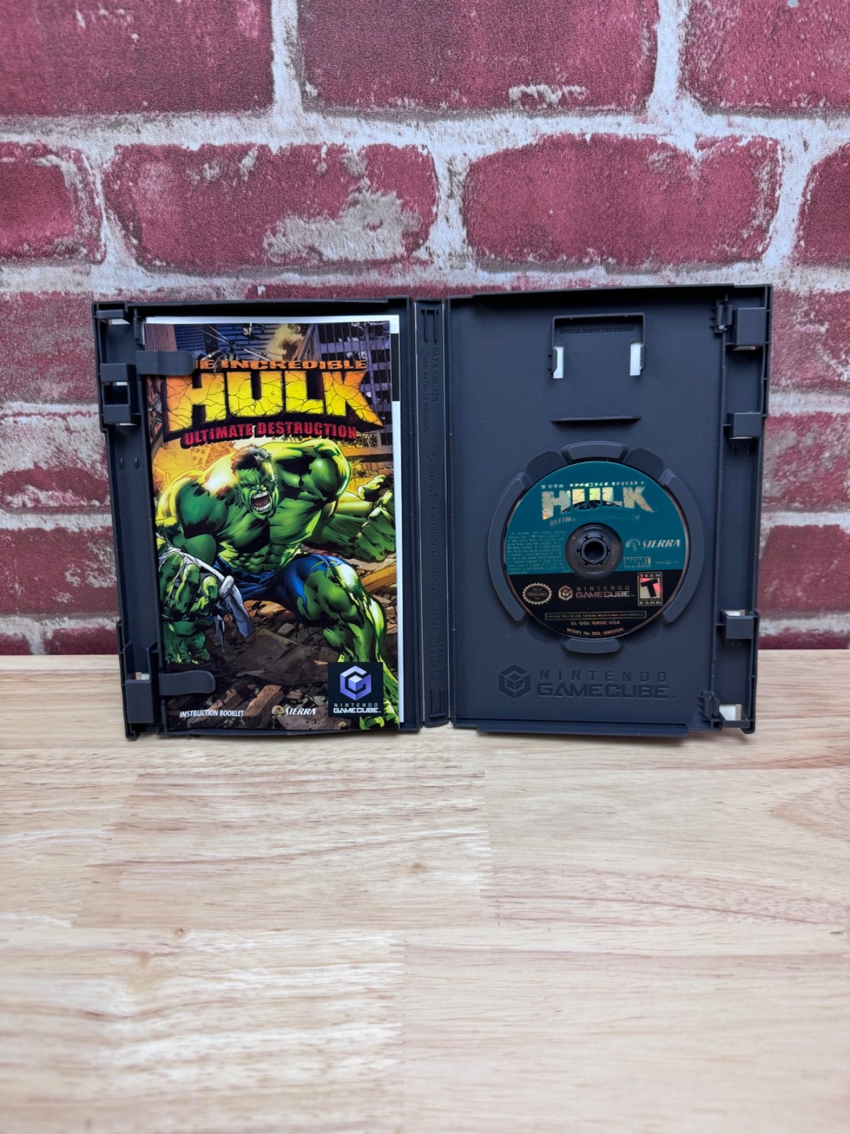 The Incredible Hulk Ultimate Destruction (Nintendo GameCube, 1995)