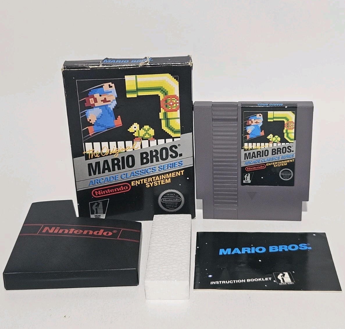 Mario Bros Acrade Classics Series Black Box Complete In Box CIB 5 Screw