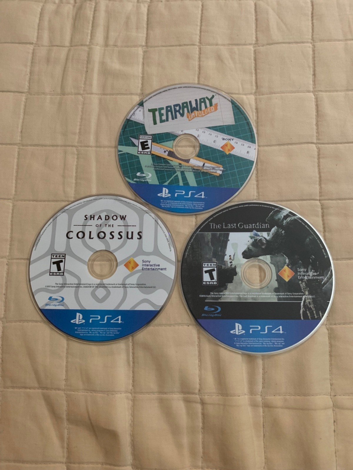 Shadow of the Colossus + Tearaway Unfolded + The Last Guardian (Playstation 4)