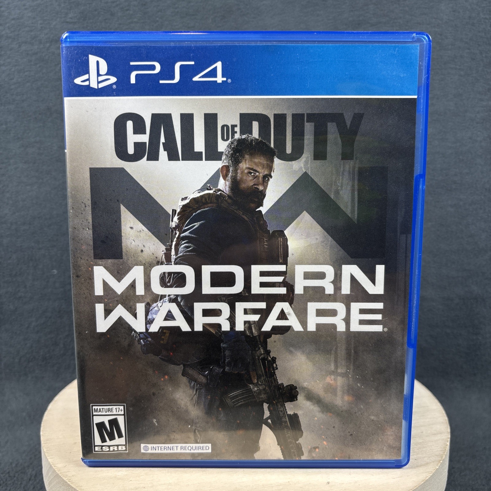 PlayStation 4 – Call of Duty: Modern Warfare – Complete – Refurbished, Excellent
