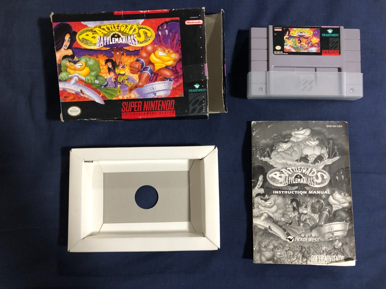 Battletoads in Battlemaniacs (SNES) (Majesco) CIB Damaged Box, Working, Tested