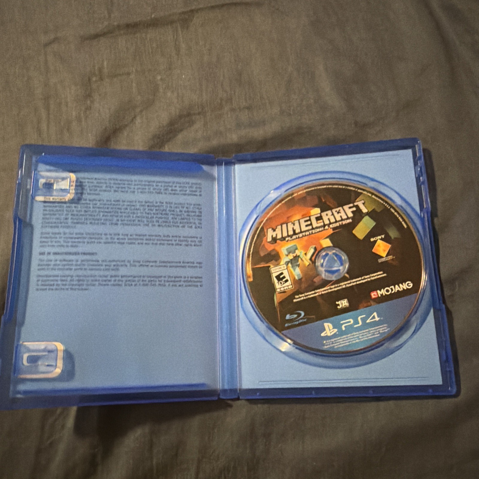 Minecraft (PlayStation 4, 2014)