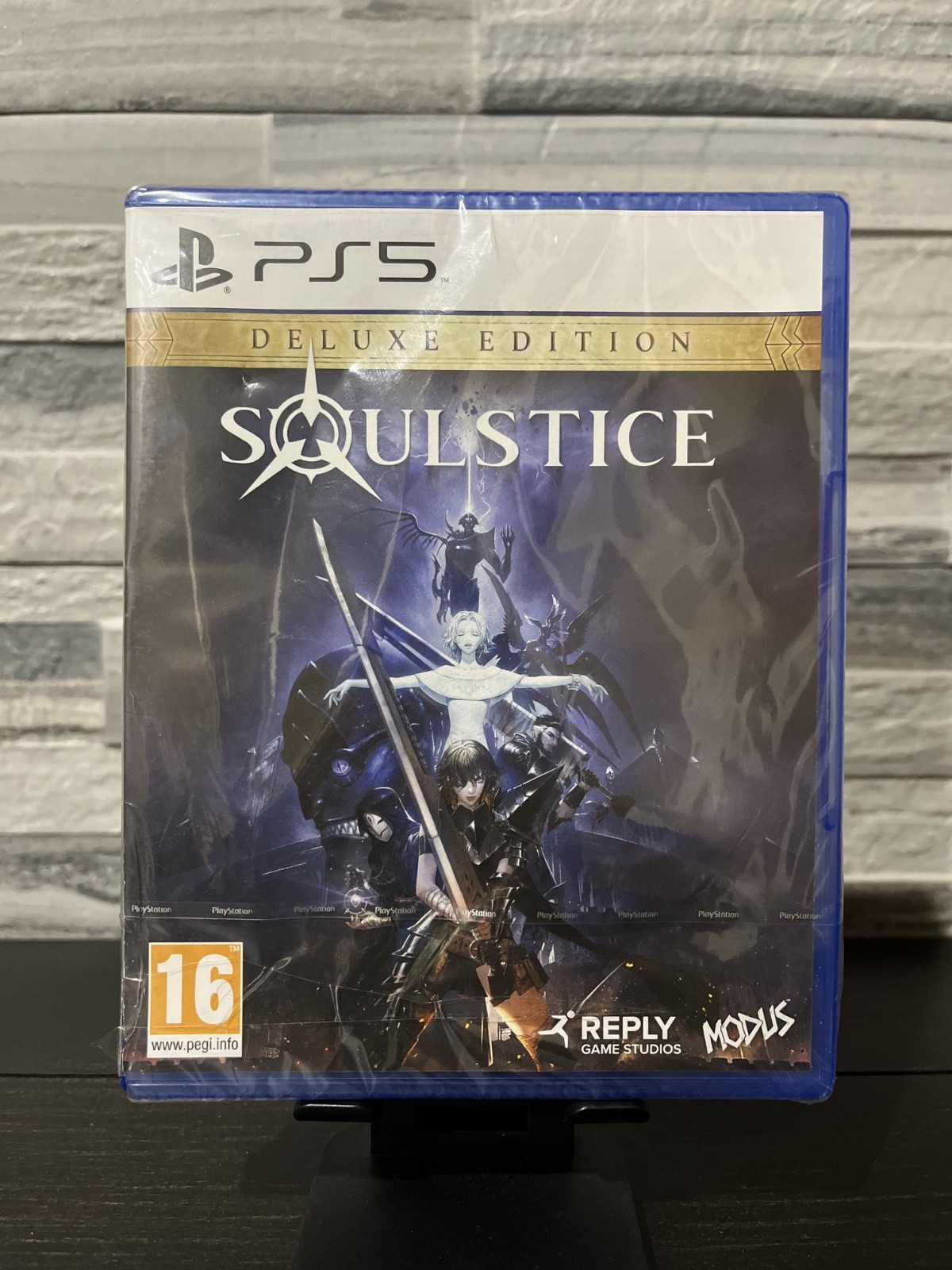 Soulstice Deluxe Edition PS5 Sealed – PEGI 16 EU – Corner Damage (See Photos)