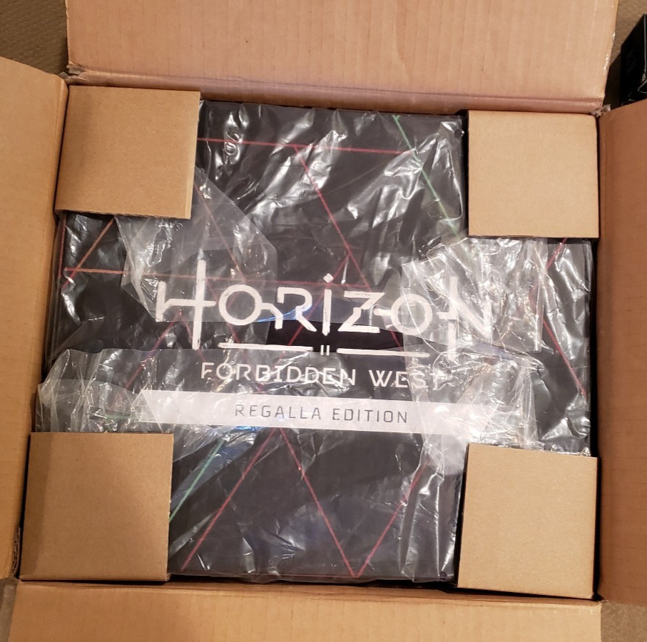 NEW Horizon Forbidden West Regalla Edition PS5, Sealed!