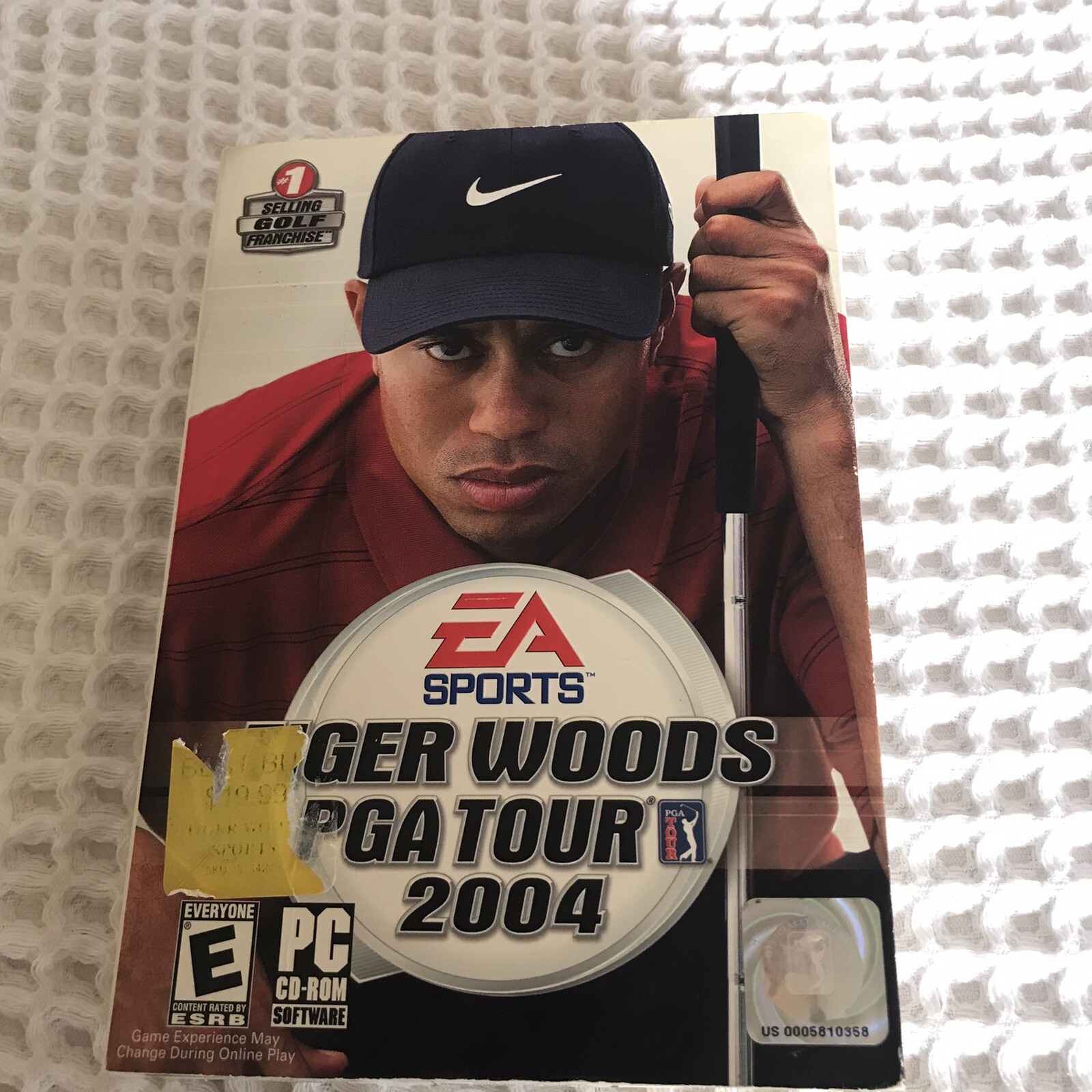 Tiger Woods PGA Tour 2004 PC CD-ROM Golf Computer Video Game EA Sports