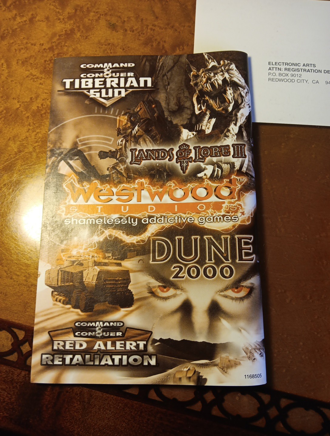 Dune 2000 Long Live The Fighters Big Box 1998 PC Game w/Manual Box and Disc Cib