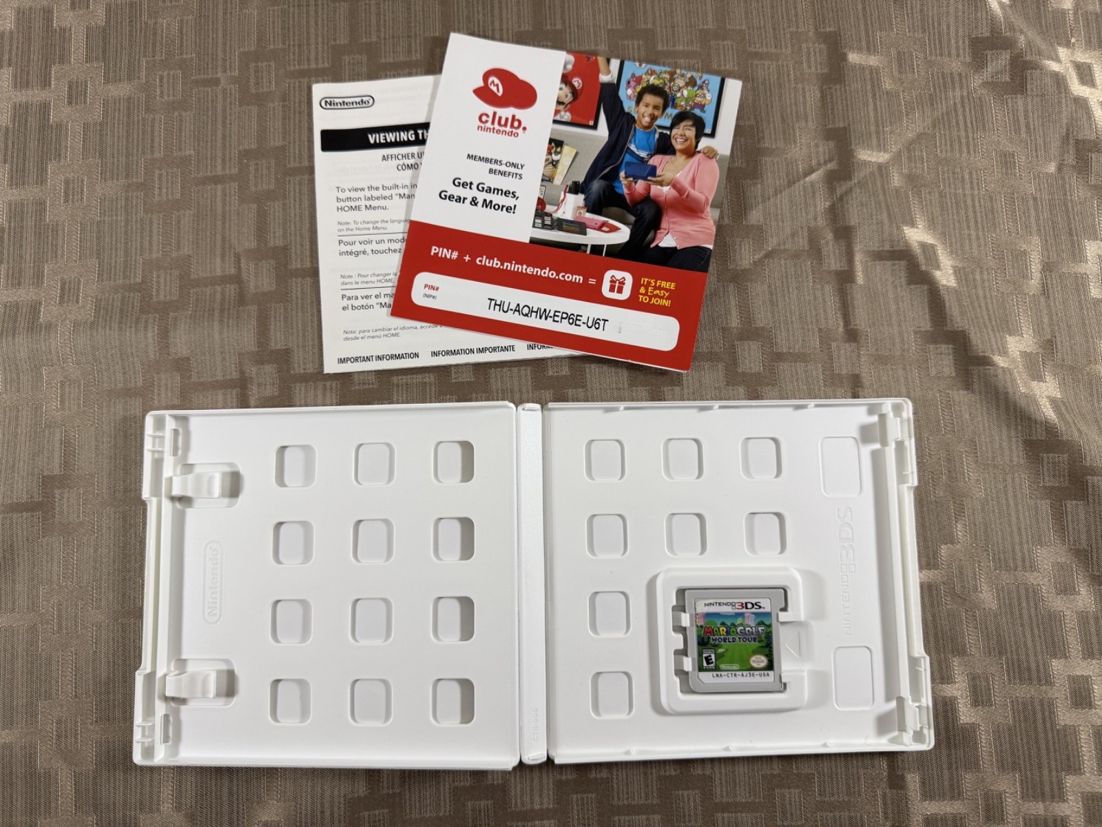 Mario Golf: World Tour (Nintendo 3DS) with case, great condition
