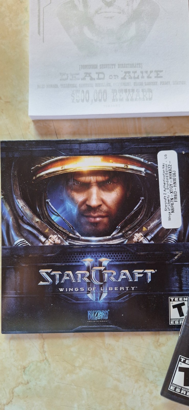 Starcraft 2 Wings Of Liberty PC Game w/Box, Inserts, Manual