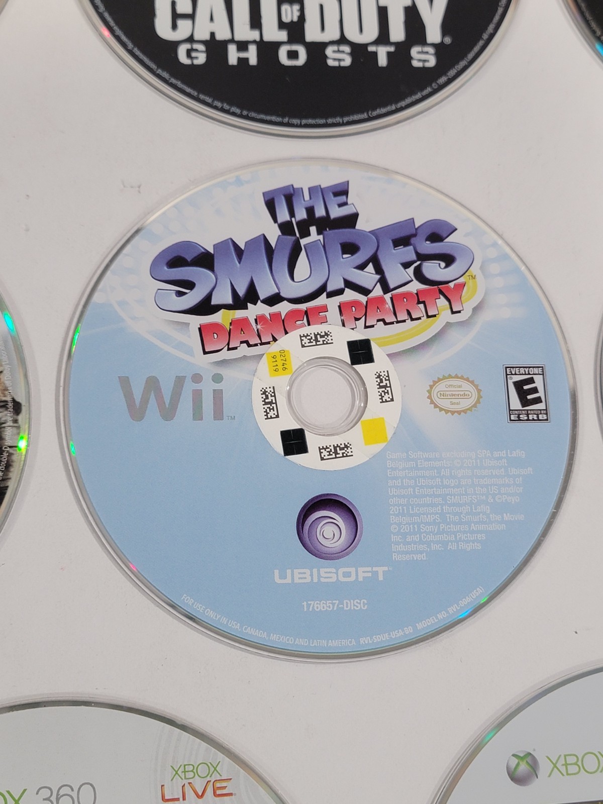 10 Loose Disc Video Game Lot – PS3, Xbox 360, Xbox One, & Wii – Smurfs, COD